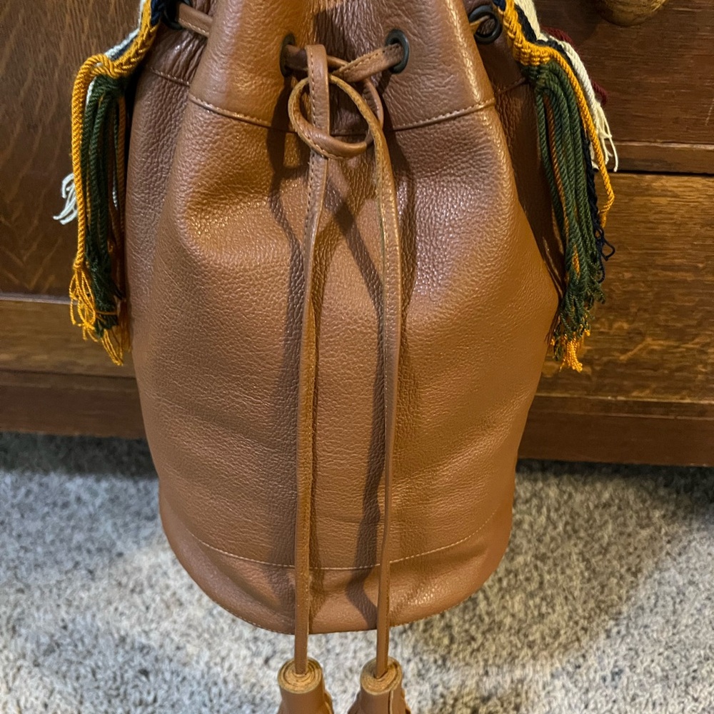 Fosterie handmade leather bucket bag - Picture 2 of 6
